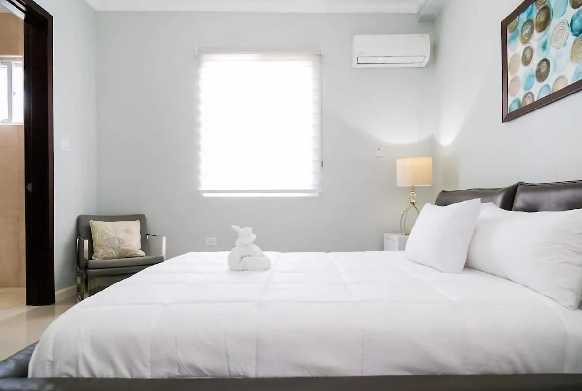 The Hamptons @ Fairway New Kingston Apartment 0*,