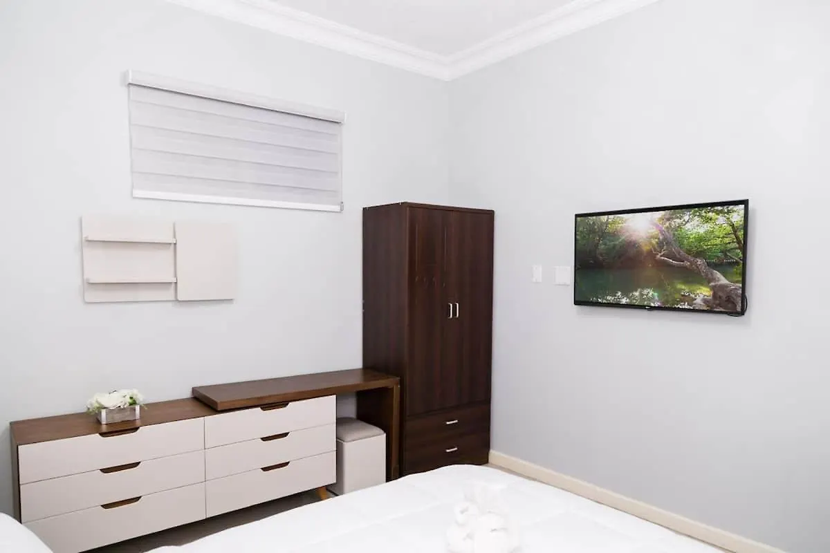The Hamptons @ Fairway New Kingston Apartment 0*,