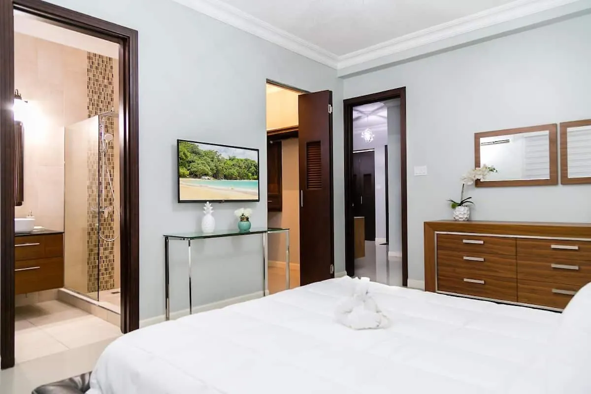 The Hamptons @ Fairway New Kingston Apartment 0*,  Jamaica